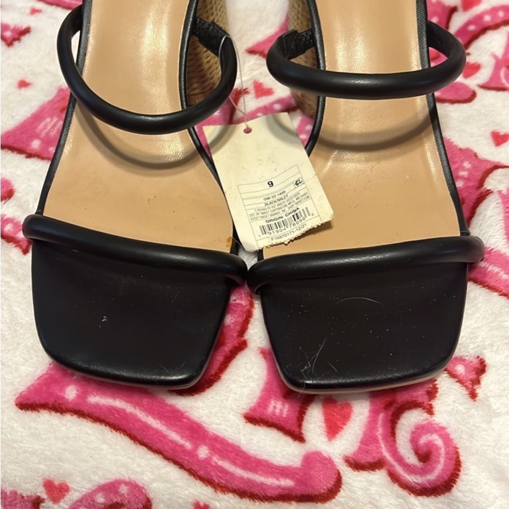 A NEW DAY SANDALS - Picture 4 of 7